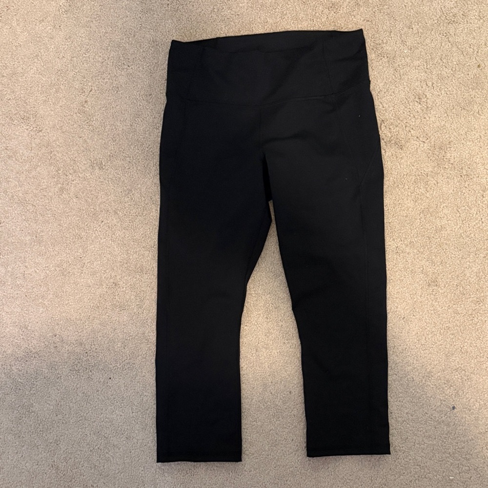 Under Armour Women's Black capri Leggings